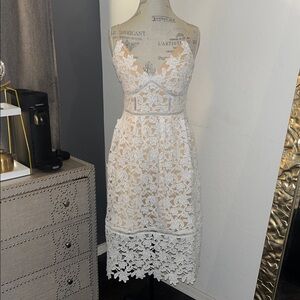 Elegant White Lace Midi Dress with Spaghetti Straps